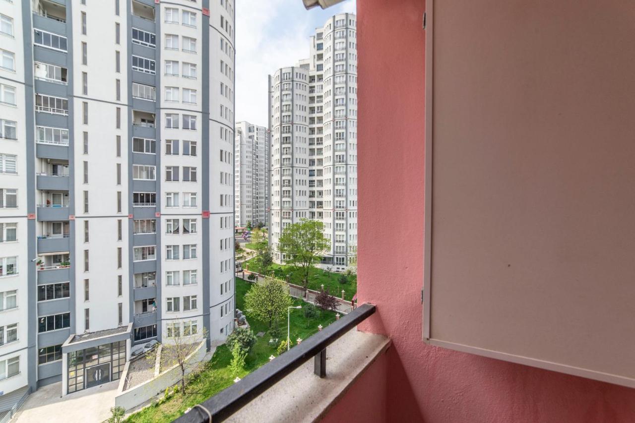 Centrally Located 2 Bedroom Apt With Netflix 부루사 외부 사진