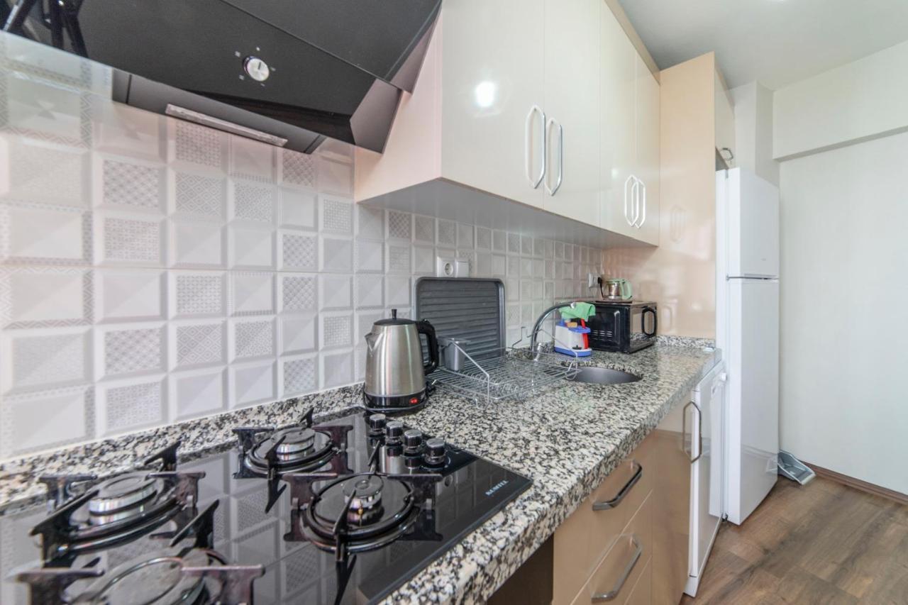 Centrally Located 2 Bedroom Apt With Netflix 부루사 외부 사진