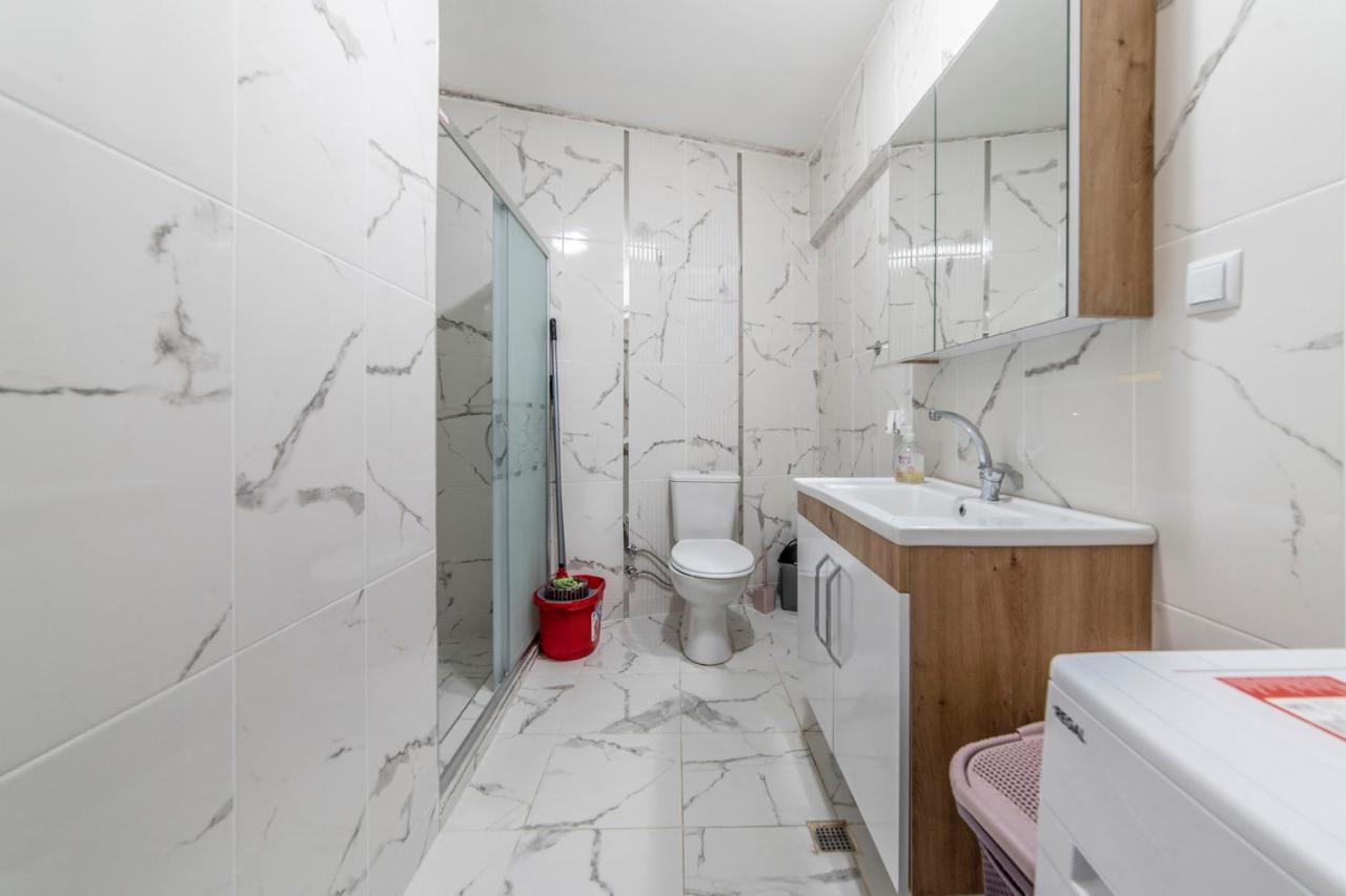 Centrally Located 2 Bedroom Apt With Netflix 부루사 외부 사진